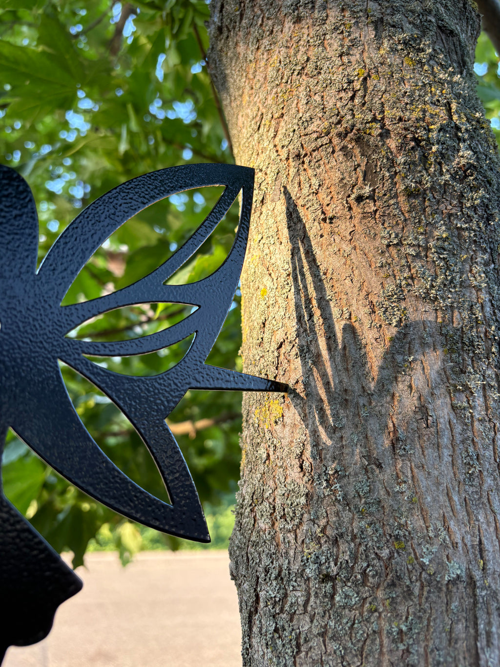 Metall Baumstecker "Fee" – Filigrane Gartendeko aus pulverbeschichtetem Stahl